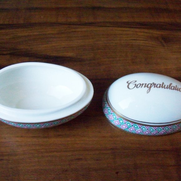 "Congratulations "porcelain trinket box (#EV334) - Picture 3 of 4